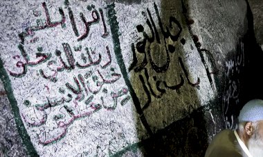 Suudi Arabistan'daki Hira ve Sevr mağaralarını düzenleme projesine start verildi