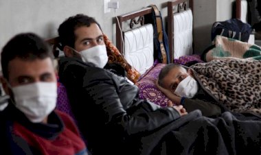 Koronavirüs salgınında vaka sayısı '1 milyarı bulabilir'