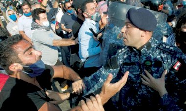 Lübnan'da protesto gösterilerinde 10 kişi yaralandı