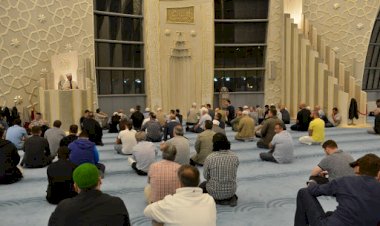 Almanya'daki camilerin çoğu 9 Mayıs'tan itibaren ibadete açılacak