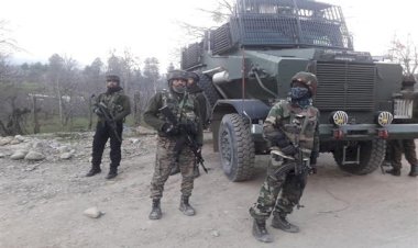 Cammu Keşmir'de çatışma: 2 şehid