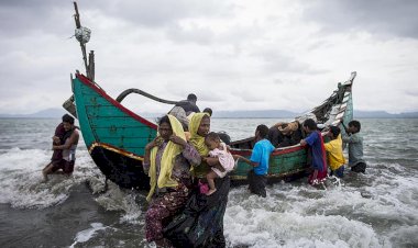 Arakanlı Müslümanlar Bengal Körfezi'ndeki tehlikeli yolculuklarının ardından Bangladeş'e ulaştı