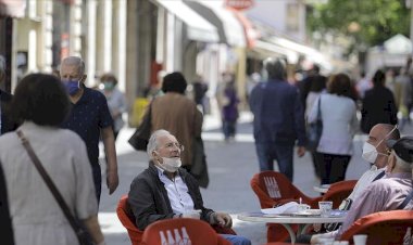 Avrupa'da birçok ülke aldığı sıkı tedbirleri esnetmeyi sürdürüyor
