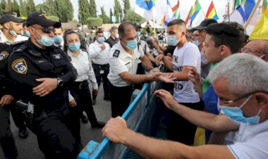 Netanyahu-Gantz koalisyonu karşıtı gösteriler sürüyor