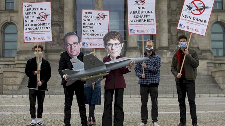 Almanya'nın ABD’den savaş uçağı alma planları protesto edildi