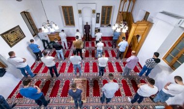 Balkanlar'da Kadir Gecesi dualarla idrak edildi