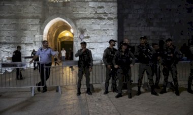 Siyonistler, Kadir Gecesi'ni Mescid-i Aska'nın çevresinde ihya etmek isteyenleri engelledi