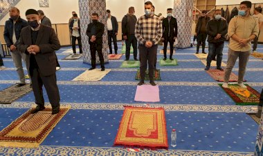 Hamburg Vahdet Camii'nde yılın ilk teravih namazı kılındı