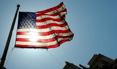 ABD'de COVID-19 kurbanları için 3 gün bayraklar yarıya indirilecek