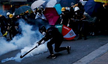 Hong Kong'da protestolar yeniden başladı