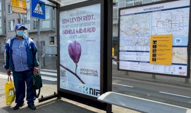 Hollanda'da Kovid-19 mücadelesi veren halka Kur'an-ı Kerim'den ayet ile destek