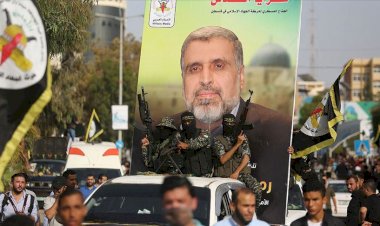 İslami Cihadın öncülerinden Dr. Ramazan Şallah için Gazze'de gıyabi cenaze namazı