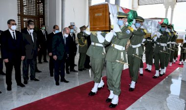 170 yıl aradan sonra Şeyh Bouzina ve 24 şehidin naaşı Cezayir'de