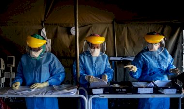 Gana'da 150 sağlık çalışanı virüse yakalandı