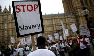 İngiliz Milletvekili Bridgen: Binlerce kişi modern köle gibi çalışıyor