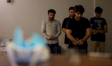 Hindistanlı Müslüman doktorlardan örnek davranış