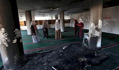 Siyonist Yahudi yerleşimciler El-Bire Camii’ni yaktı