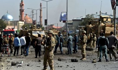 Afganistan'da bomba yüklü araçla düzenlenen saldırıda 8 sivil öldü