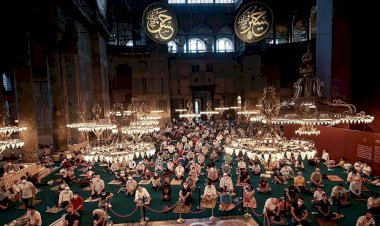 İran'dan Türkiye'ye 'Ayasofya' tebriği