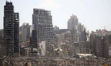 Lübnan'da patlamanın ardından istifalar sürüyor