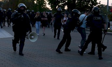 Belarus’taki protestoların ikinci gününde 2 binden fazla kişi gözaltına alındı