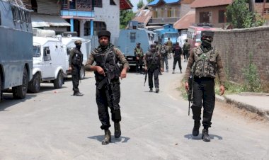 Cammu Keşmir'de çatışma: 3 Hint askeri öldü