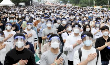 Güney Kore'de binlerce doktor grevde