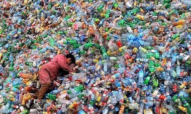 Petrol devleri dünyanın kaçındığı plastiği Afrika'ya satmaya çalışıyor