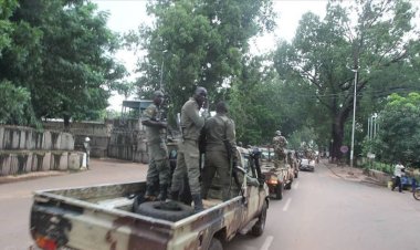 Mali'de cunta, hafta sonu sivil geçişi görüşecek