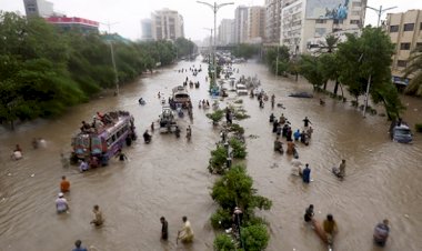 Pakistan'da sel ve toprak kaymaları 24 can aldı