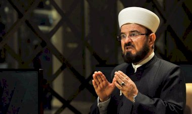 Müslüman Alimler Birliği: Bu dergi de onu yönetenler de Peygamberimizin tabanına dokunan toza dahi ulaşamayacak