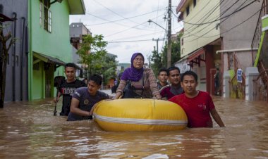 Endonezya'da sel nedeniyle 1469 ev sular altında kaldı