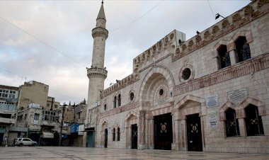 Ürdün'de Kovid-19 tedbirleri kapsamında camiler ve okullar süreli şekilde yeniden kapanıyor