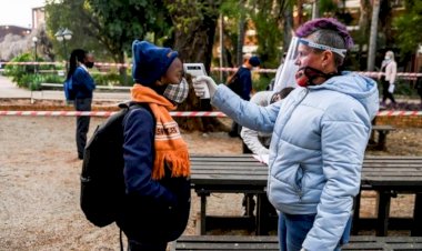 Güney Afrika'da 12 milyon kişi Kovid-19'a yakalanmış olabilir