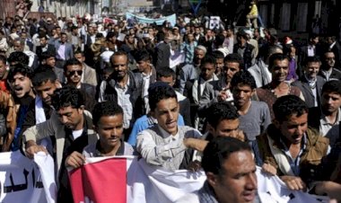 Yemen'de BAE destekli güçler göstericilere ateş açtı