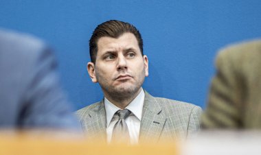 'Göçmenleri gaz odalarına sokabilir ya da vurabiliriz'