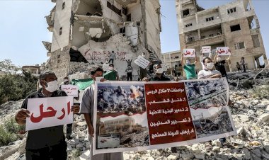 Rusya, Suriye'deki iç savaşa müdahalesinin 6'ncı yılında İdlib'de protesto edildi