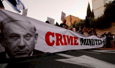 İşgalci İsrail'de Netanyahu'nun istifası talebiyle gösteriler sürüyor