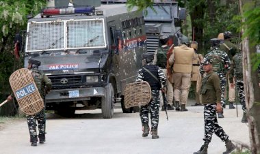 Cammu Keşmir'in eski Başbakanı Mehbuba Müfti serbest bırakıldı