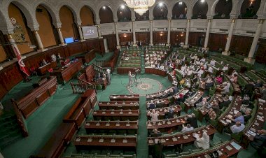 Tunus Meclisi'nde 18 milletvekilinde Kovid-19 tespit edildi