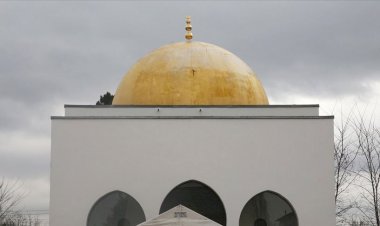 Fransa'da camiye ölüm tehditli mesaj bırakıldı