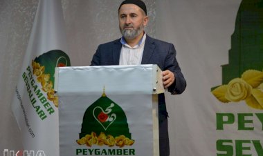 Peygamberi sevmek şüphesiz ashabını sevmeyi gerektirir