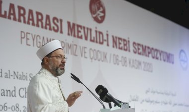 'Dünya yine derin bir değerler kriziyle karşı karşıya'