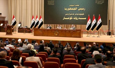 Irak Meclisi, memur maaşlarının ödenmesini amaçlayan 'borçlanma yasasını' onayladı