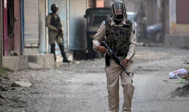 Pakistan, Hindistan'ı 'terörü finanse etmekle' suçladığı dosyayı BMGK daimi üyelerinin büyükelçilerine verdi