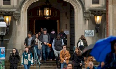 İngiltere'de azınlık gruplarına mensup öğrencilere daha az doktora kontenjanı sağlanıyor