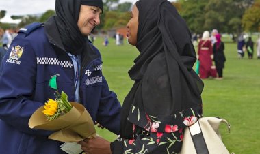 Yeni Zelanda'da kadın polisler artık başörtüsü takabilecek