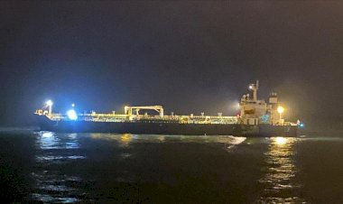 İran, Basra Körfezi'nde 'kaçak akaryakıt taşıyan' yabancı bir gemiye el koydu