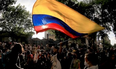 Kolombiya'da cinayetlere karşı gösteri düzenlendi