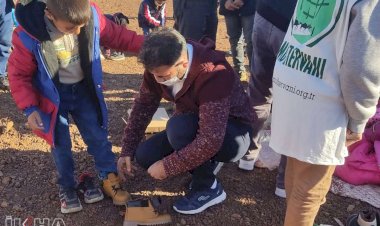 Siverek Umut Kervanı 600 çocuğa bot ve mont yardımında bulundu